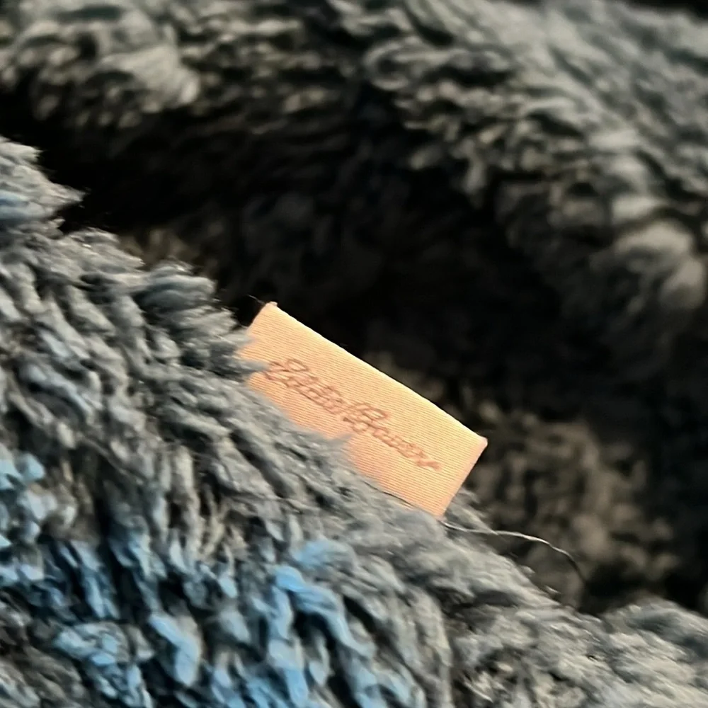 Eddie Bauer - Quest, women’s XL super plush and soft teal sweater, new w/o tags - Picture 10 of 16